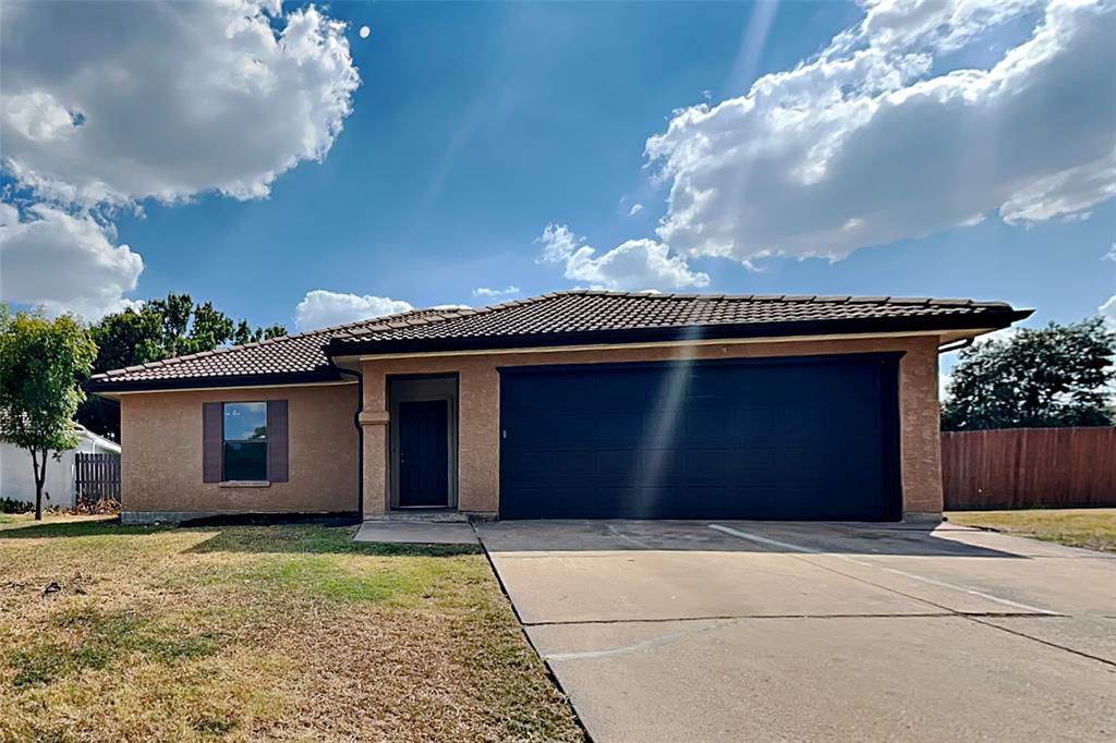 4112 Nandina Court Property Photo 1