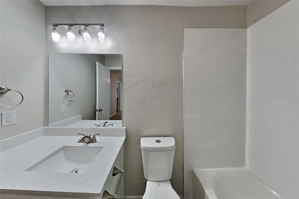 4112 Nandina Court Property Photo 10