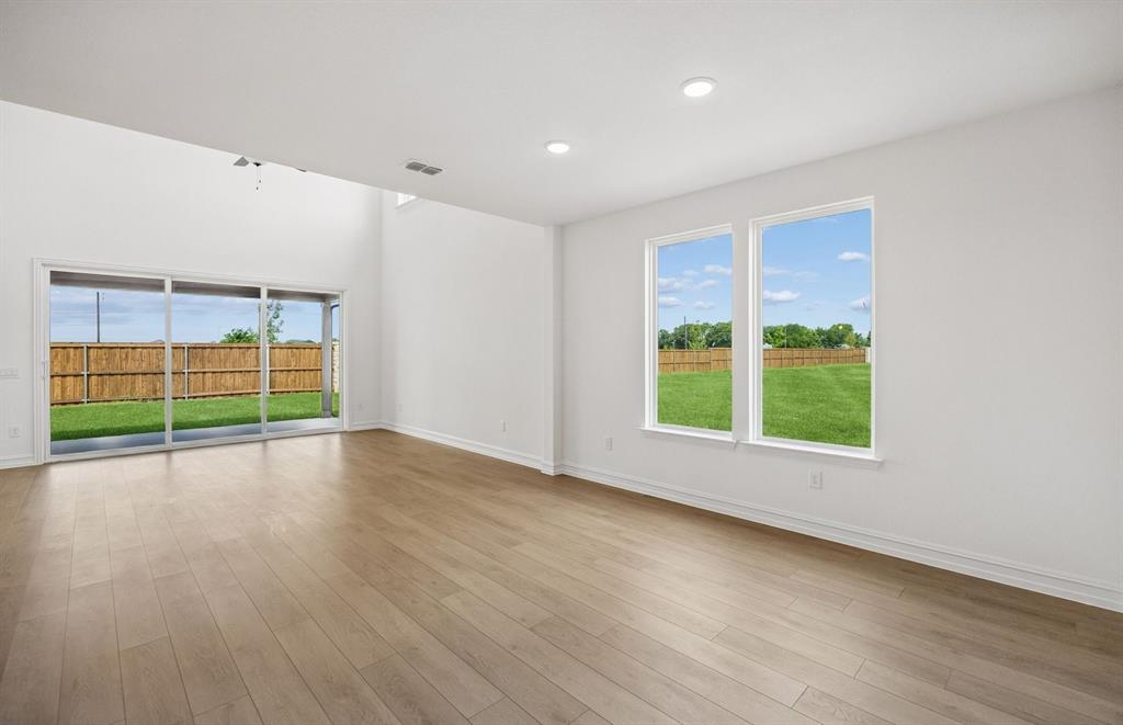 1305 Boyd Street Property Photo 2