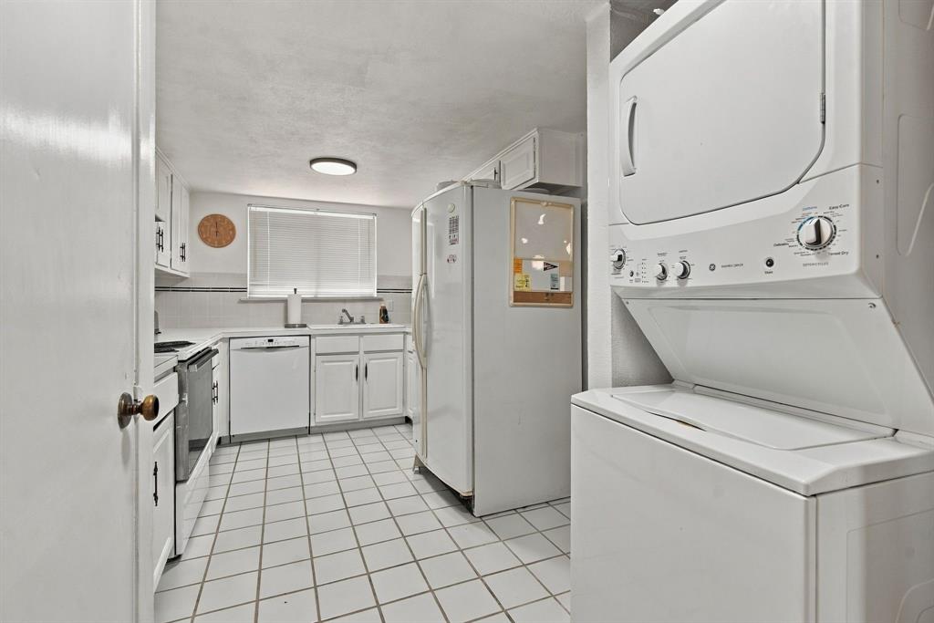 100 Harbor Drive 104 Property Photo 13