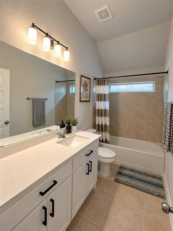 16613 Hidden Cove Drive Property Photo 13