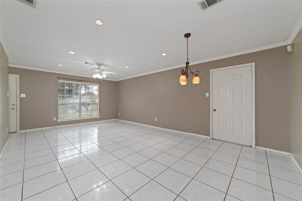 3306 Garrison Court Property Photo 8