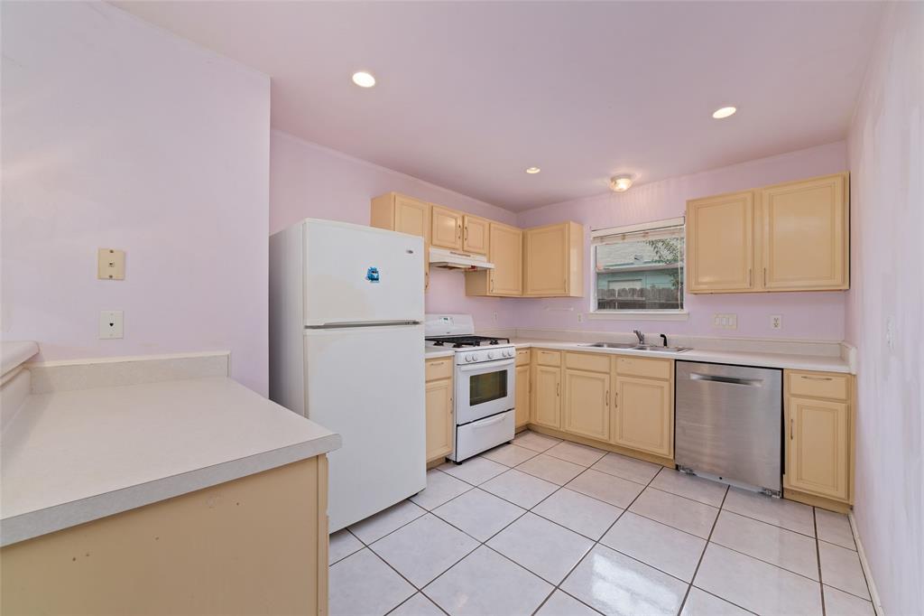 3306 Garrison Court Property Photo 10