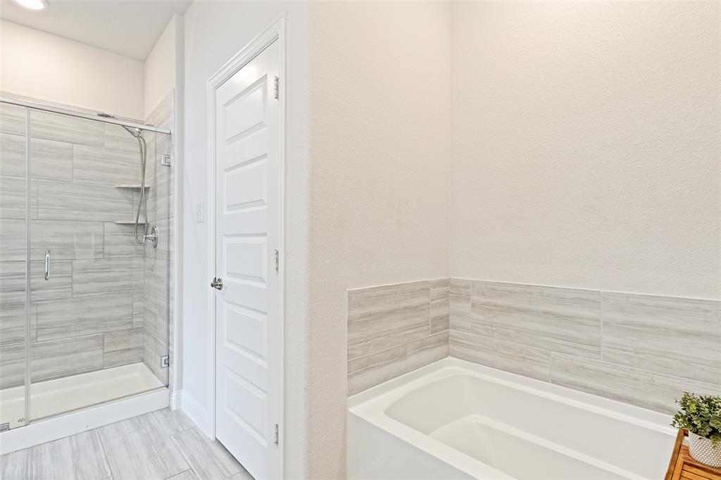 2917 Troutt Drive Property Photo 16
