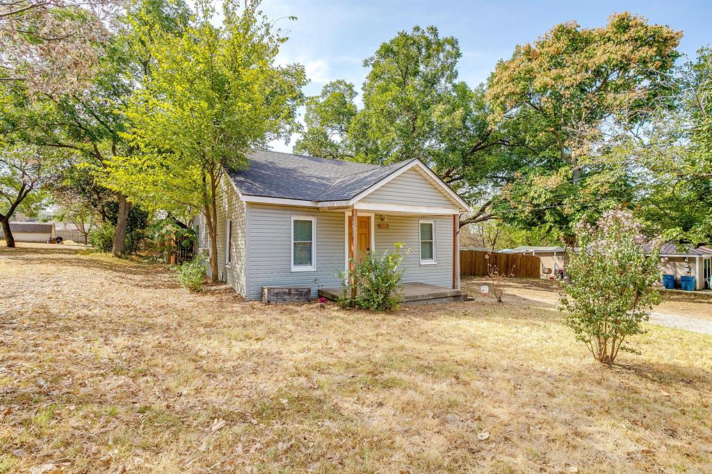3318 Devalcourt Avenue Property Photo 1