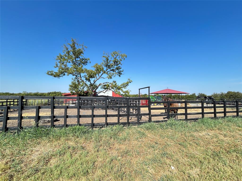 7580 County Road 4807 Property Photo 12