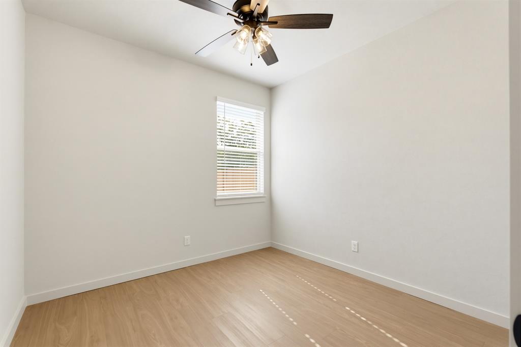 2325 Meadowbrook Drive Property Photo 23