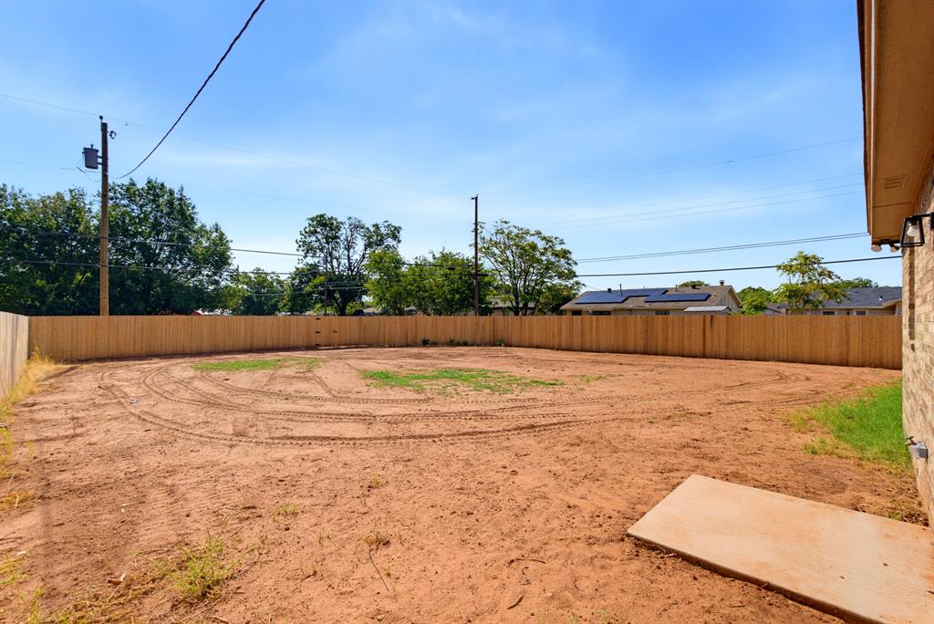 2325 Meadowbrook Drive Property Photo 34