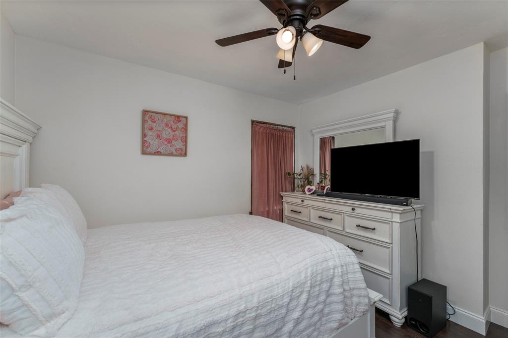 805 Clover Park Drive Property Photo 19