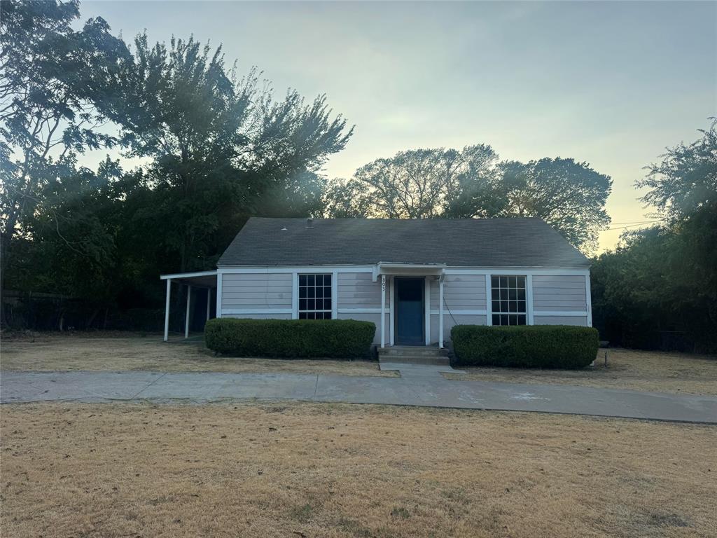 803 N Joe Wilson Road Property Photo 1