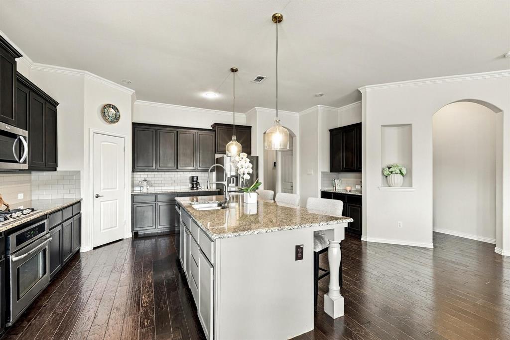 2027 San Marino Lane Property Photo 19