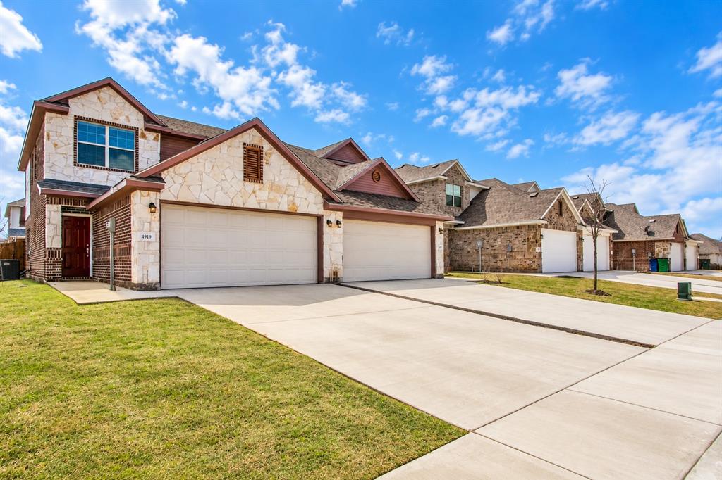 4917-4919 Sanger Circle Drive Property Photo 1