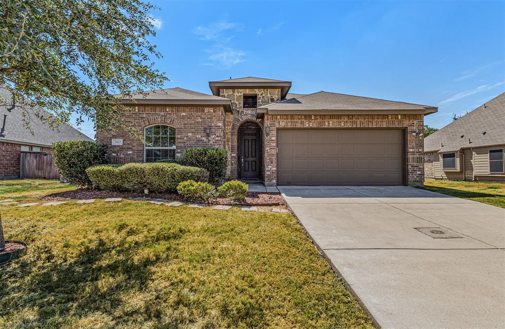 3005 Flowering Springs Drive Property Photo 1