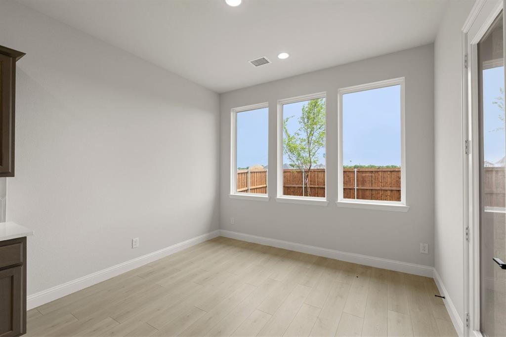 2125 Wickersham Road Property Photo 8