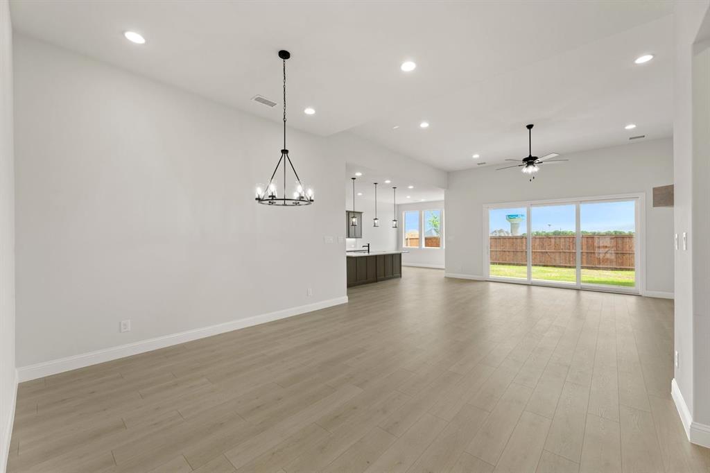 2125 Wickersham Road Property Photo 9