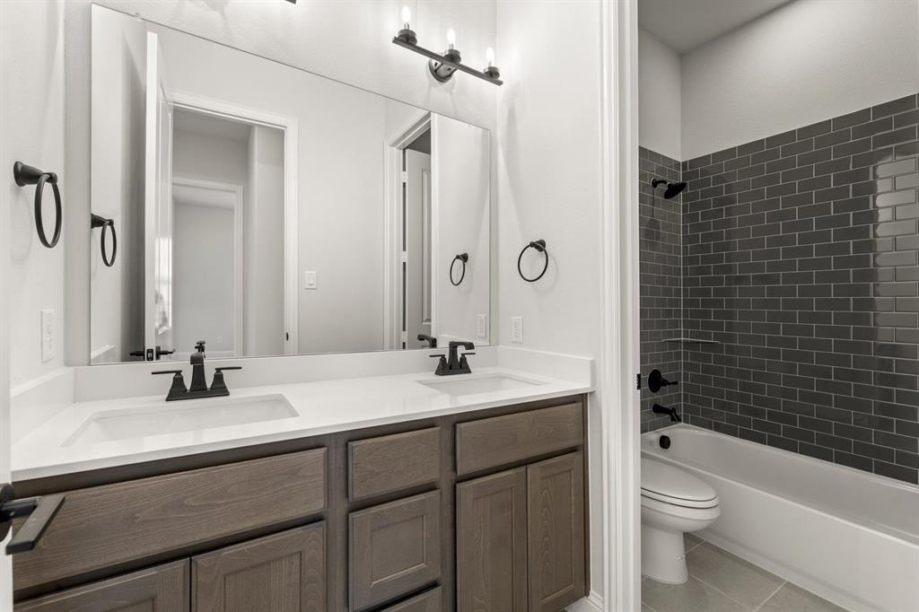 2125 Wickersham Road Property Photo 18