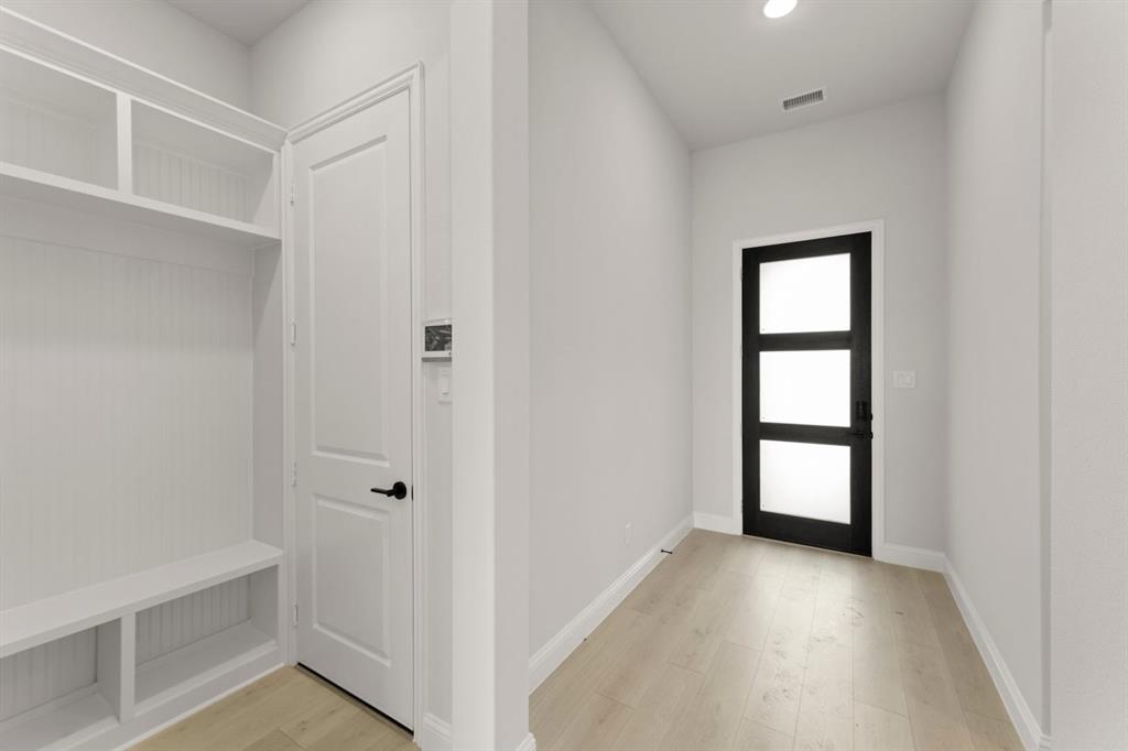 2125 Wickersham Road Property Photo 22