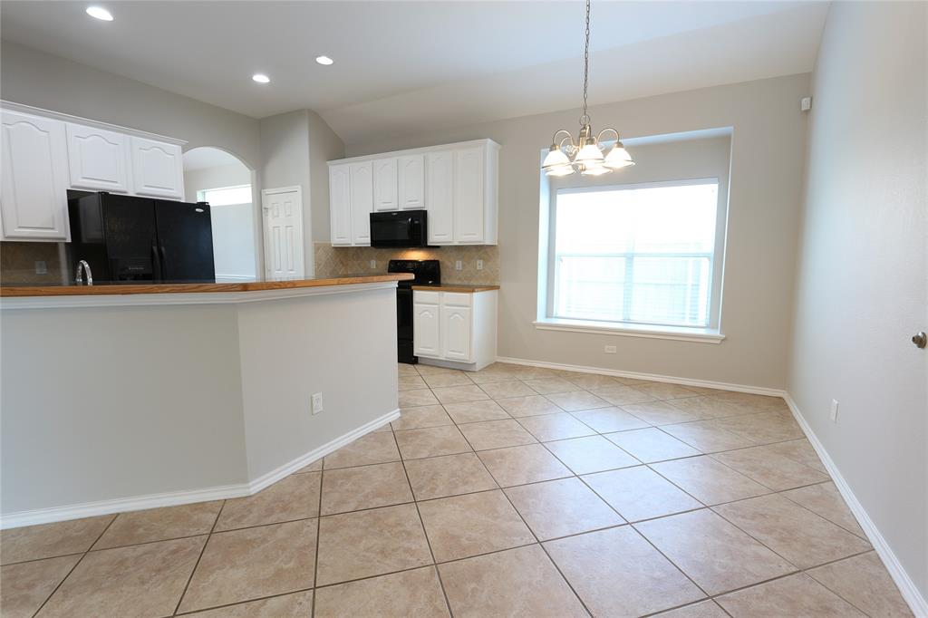 1534 Steamboat Trail Property Photo 7