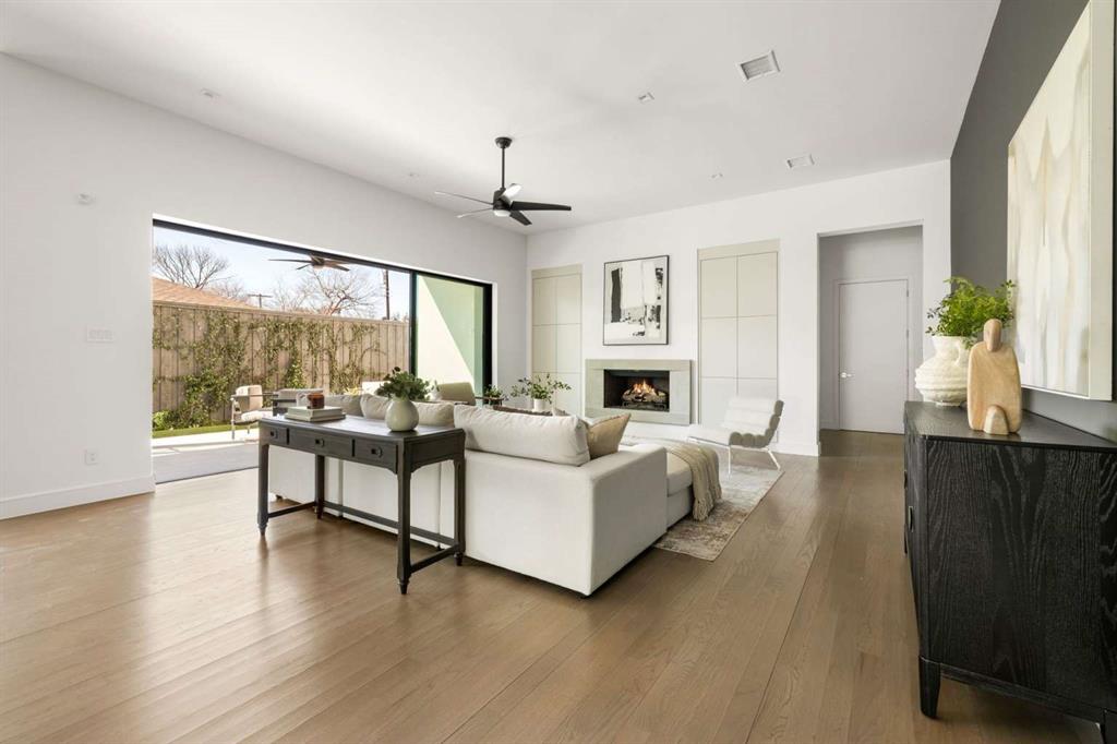 6621 Del Norte Lane Property Photo 8