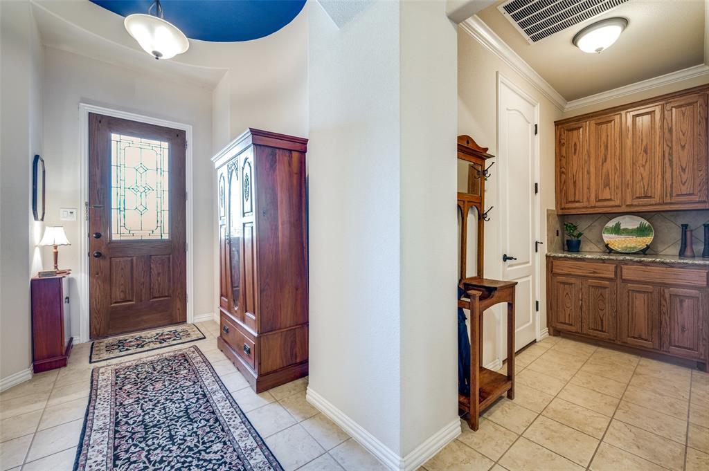 2644 Hannah Circle Property Photo 6