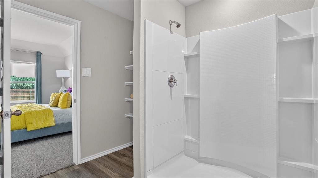 916 Traction Trail Property Photo 21