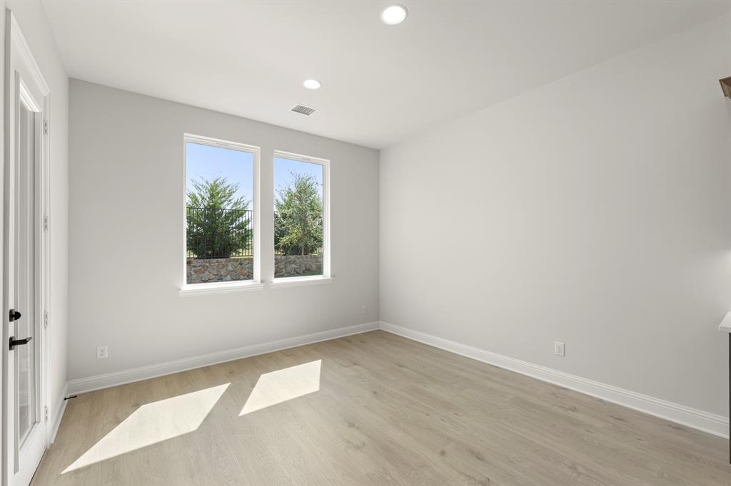 2129 Wickersham Road Property Photo 18