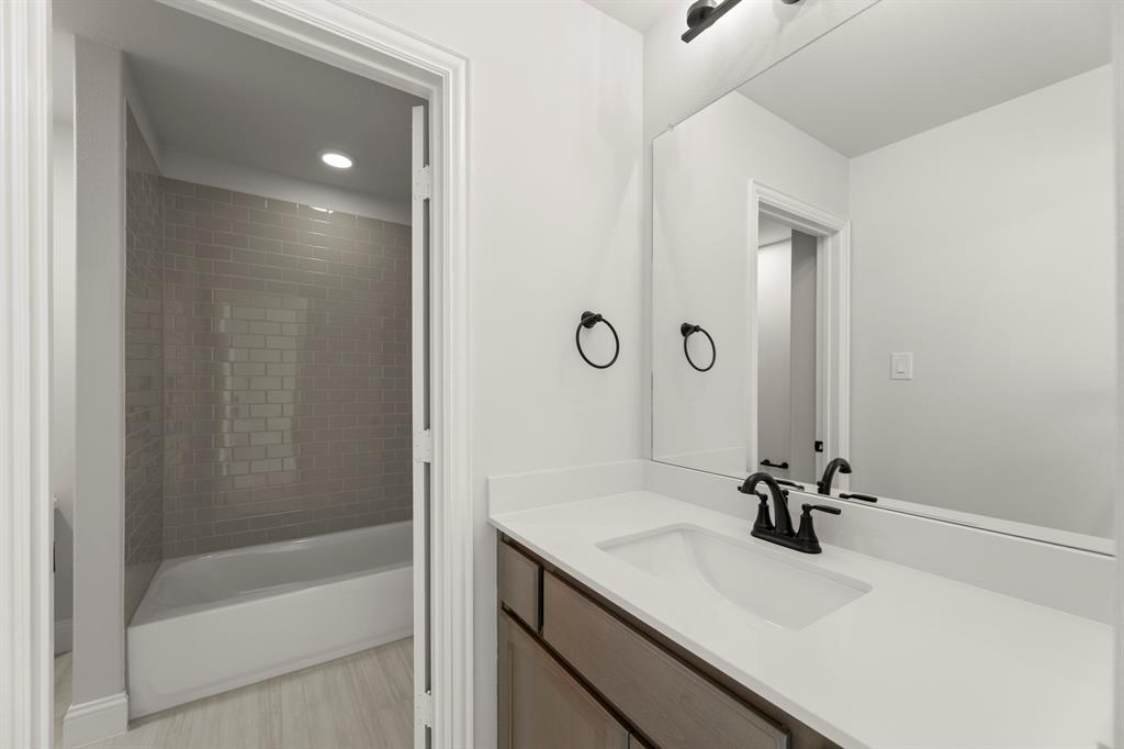 2129 Wickersham Road Property Photo 20
