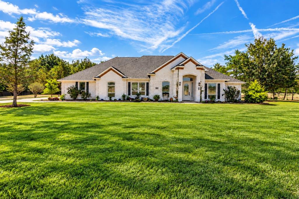 4000 Meadow View Circle Property Photo 1
