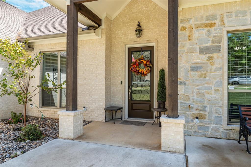 14486 Meadow Glen Property Photo 2