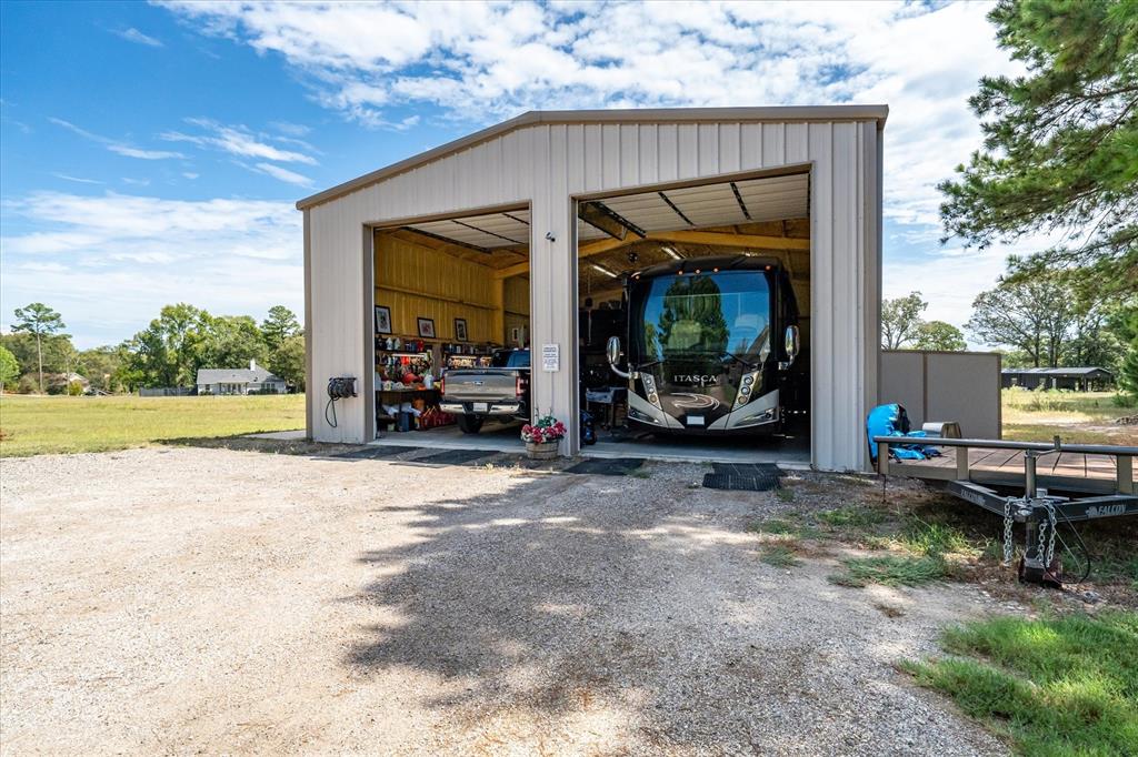 14486 Meadow Glen Property Photo 32