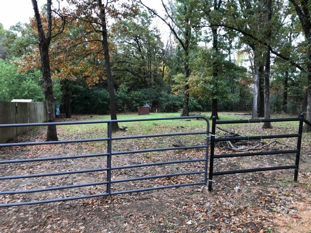 135 Whitaker Circle Property Photo 3
