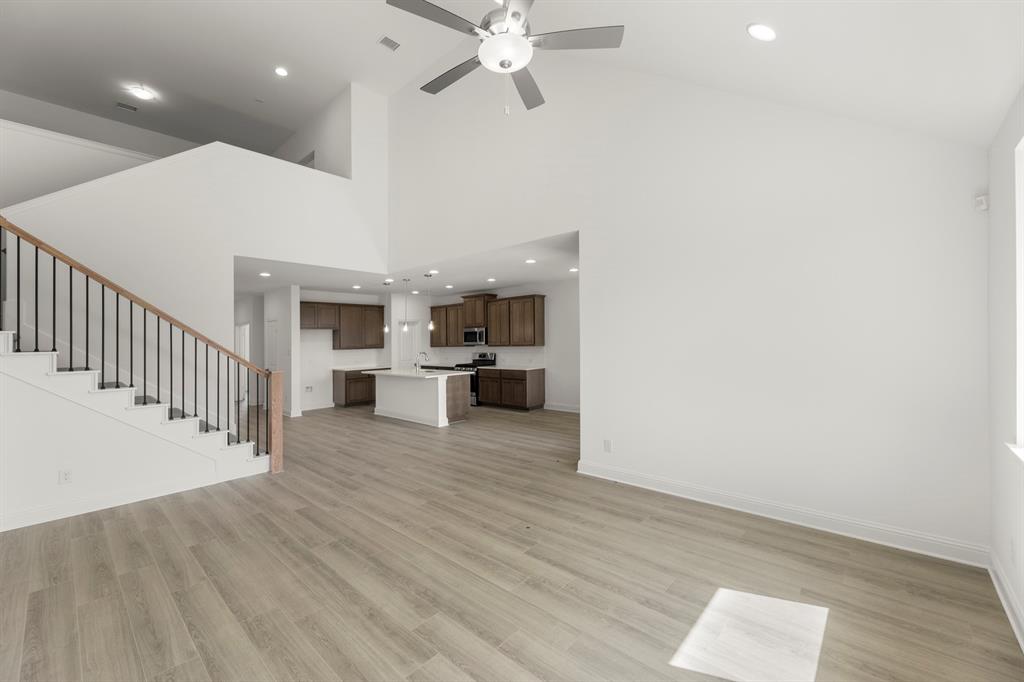 3103 Goldfinch Drive Property Photo 6