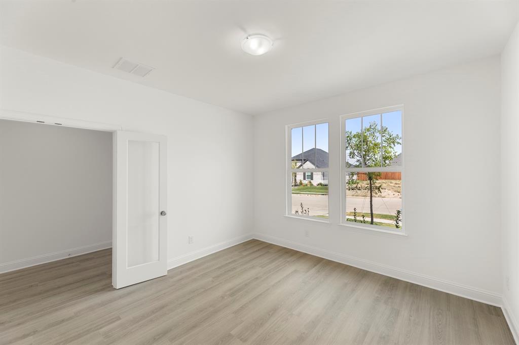 3103 Goldfinch Drive Property Photo 8