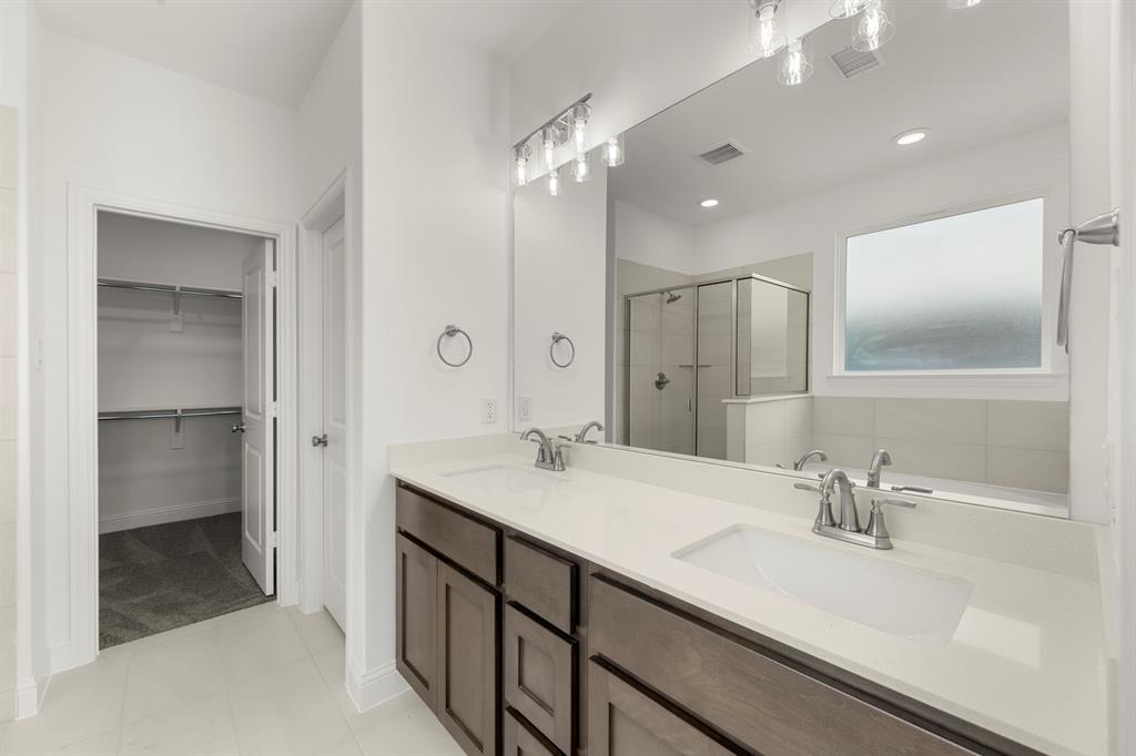 3103 Goldfinch Drive Property Photo 12