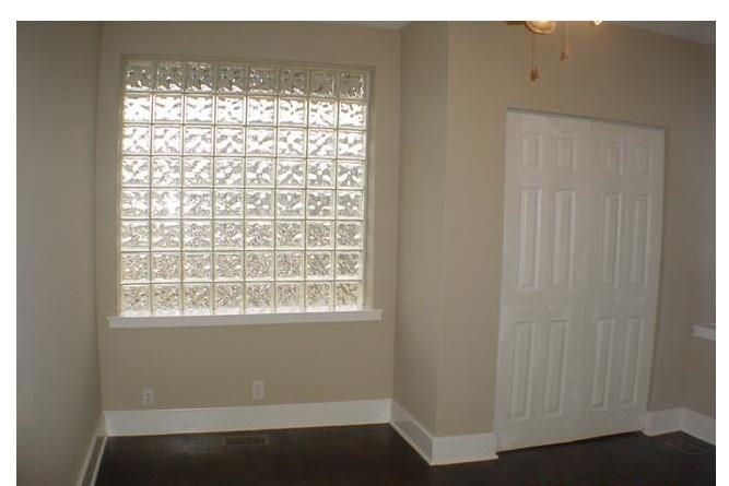 1122 N Zang Boulevard 102 Property Photo 4