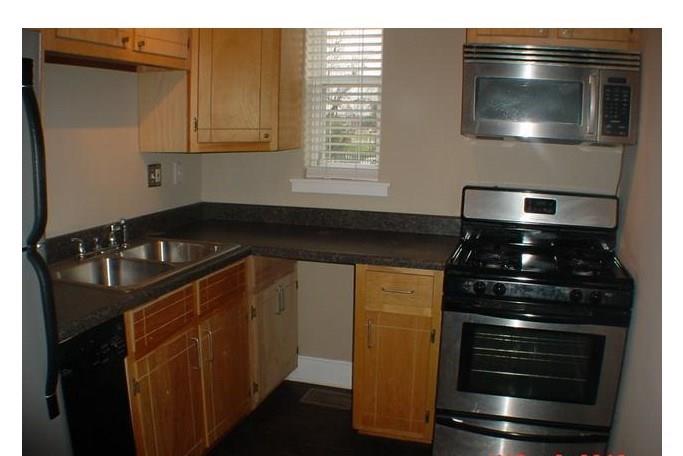 1122 N Zang Boulevard 102 Property Photo 6