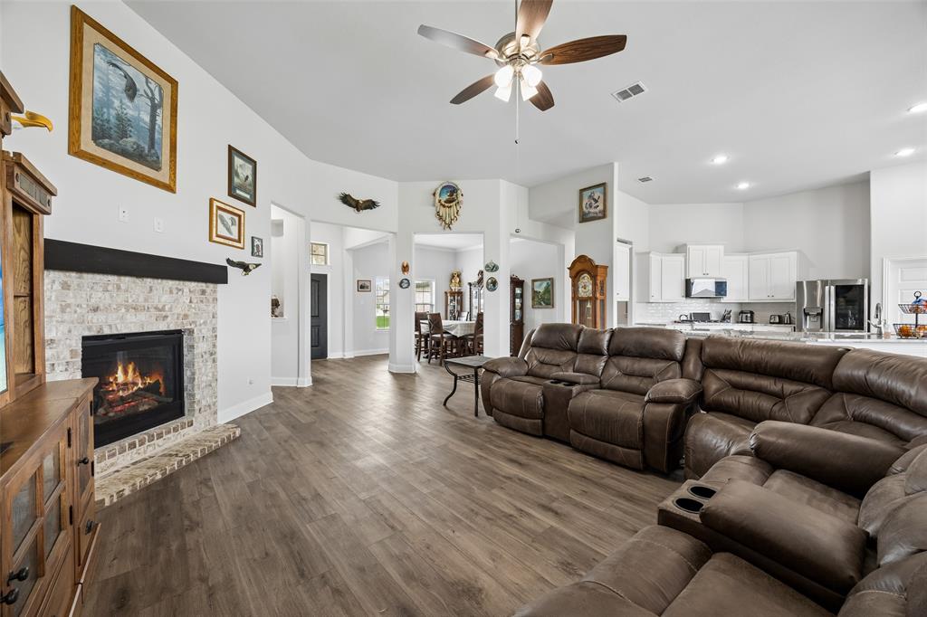 6608 Woodley Court Property Photo 11