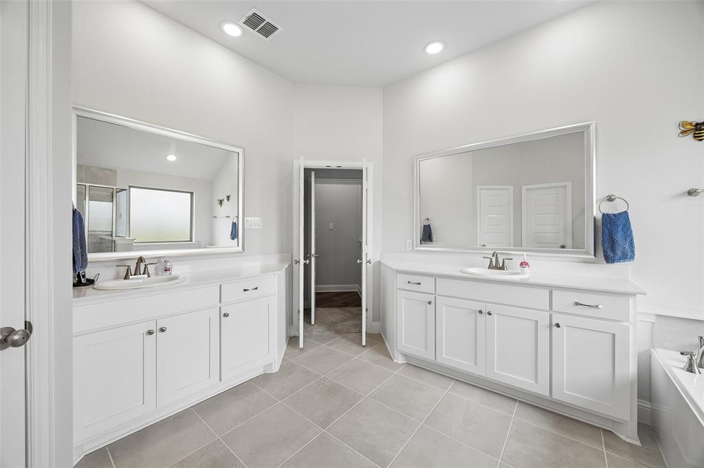 6608 Woodley Court Property Photo 25