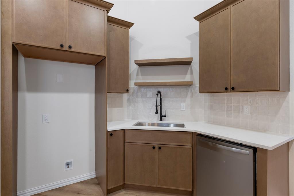 14628 Flanders Court Property Photo 8