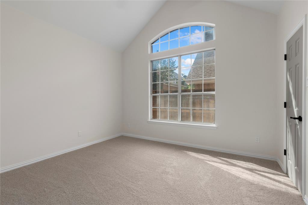14628 Flanders Court Property Photo 23