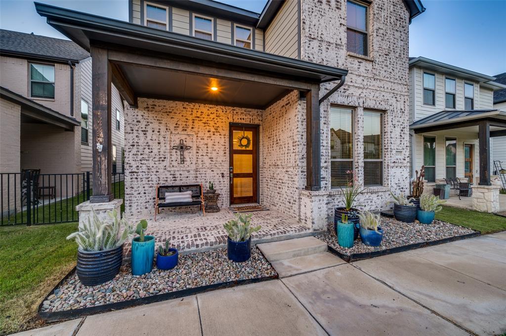 4207 Runway Mews Property Photo 3