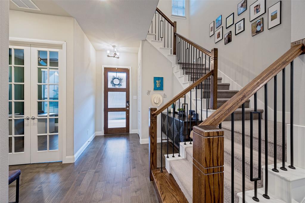 4207 Runway Mews Property Photo 4