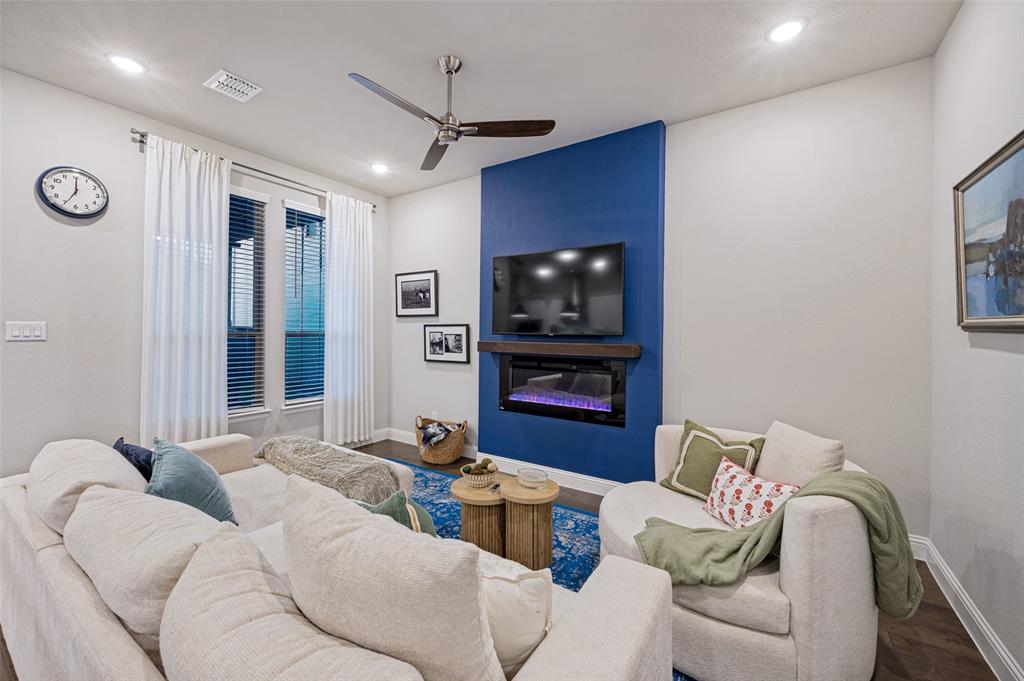 4207 Runway Mews Property Photo 7