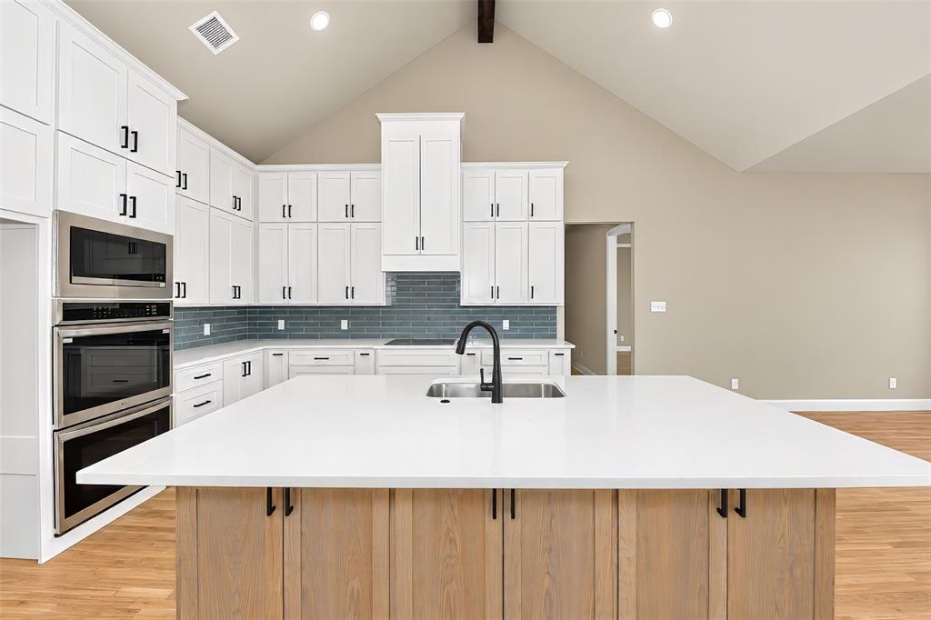 1042 Vh Ranch Road Property Photo 8