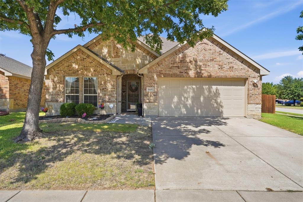 8649 Running River Lane Property Photo 1