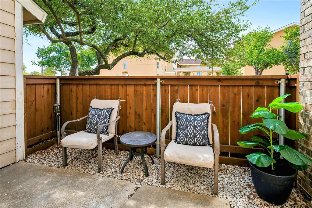 4748 Old Bent Tree Lane 101 Property Photo 14