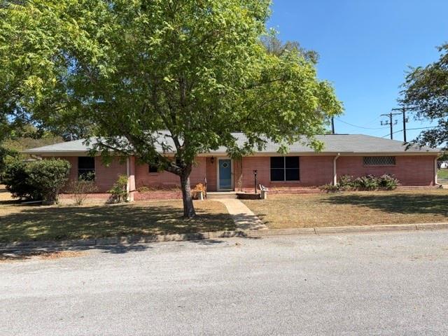 301 Hart Street Property Photo 1