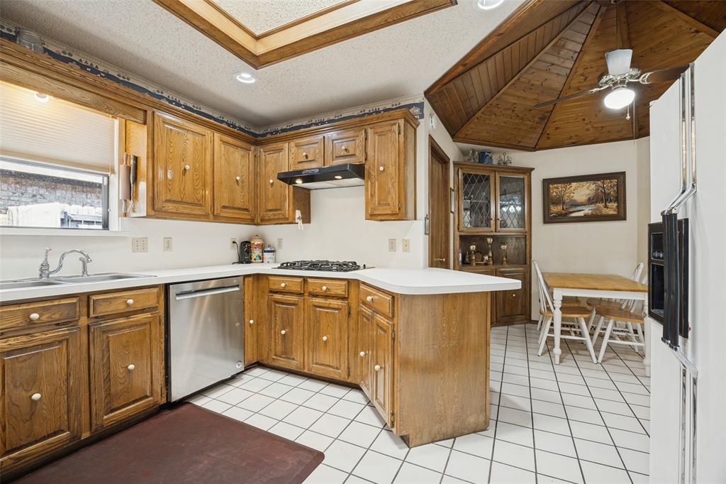 902 N Allen Heights Drive Property Photo 12