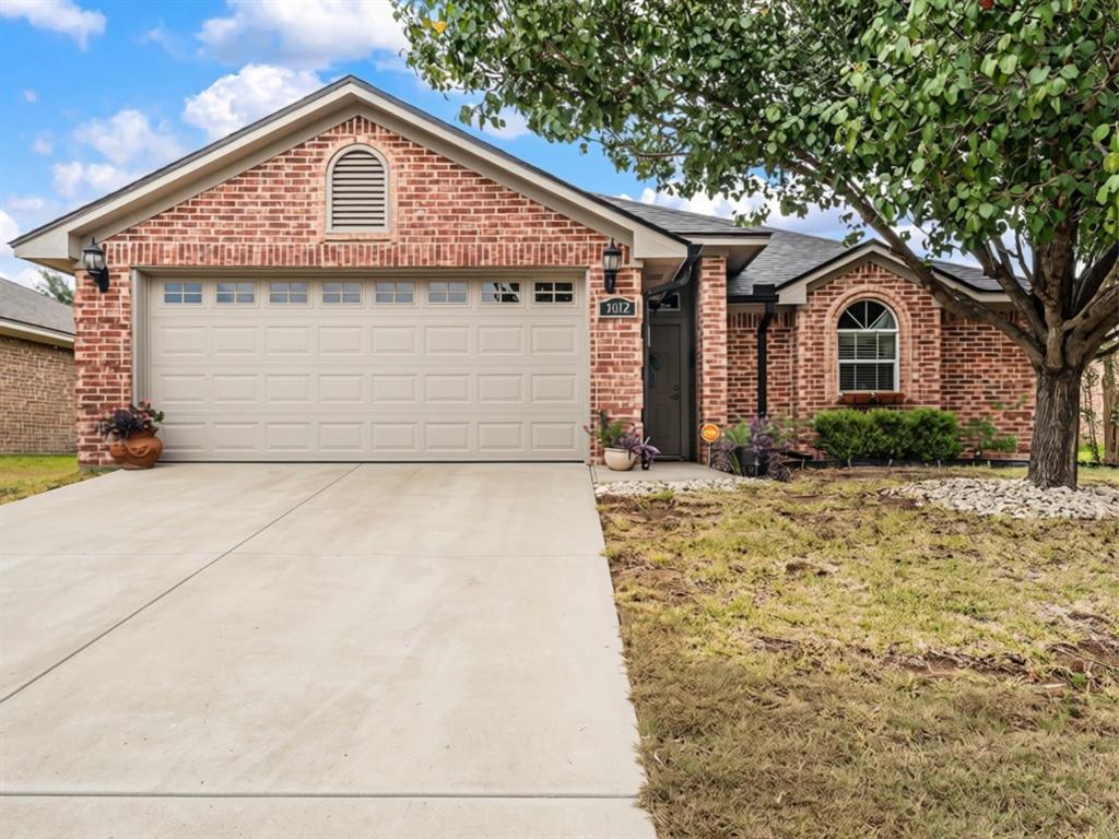 3012 Pinto Loop Property Photo 1