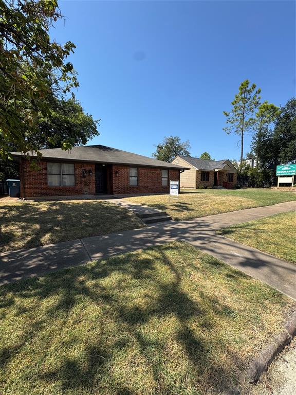 614 W Woodard Street Property Photo 1